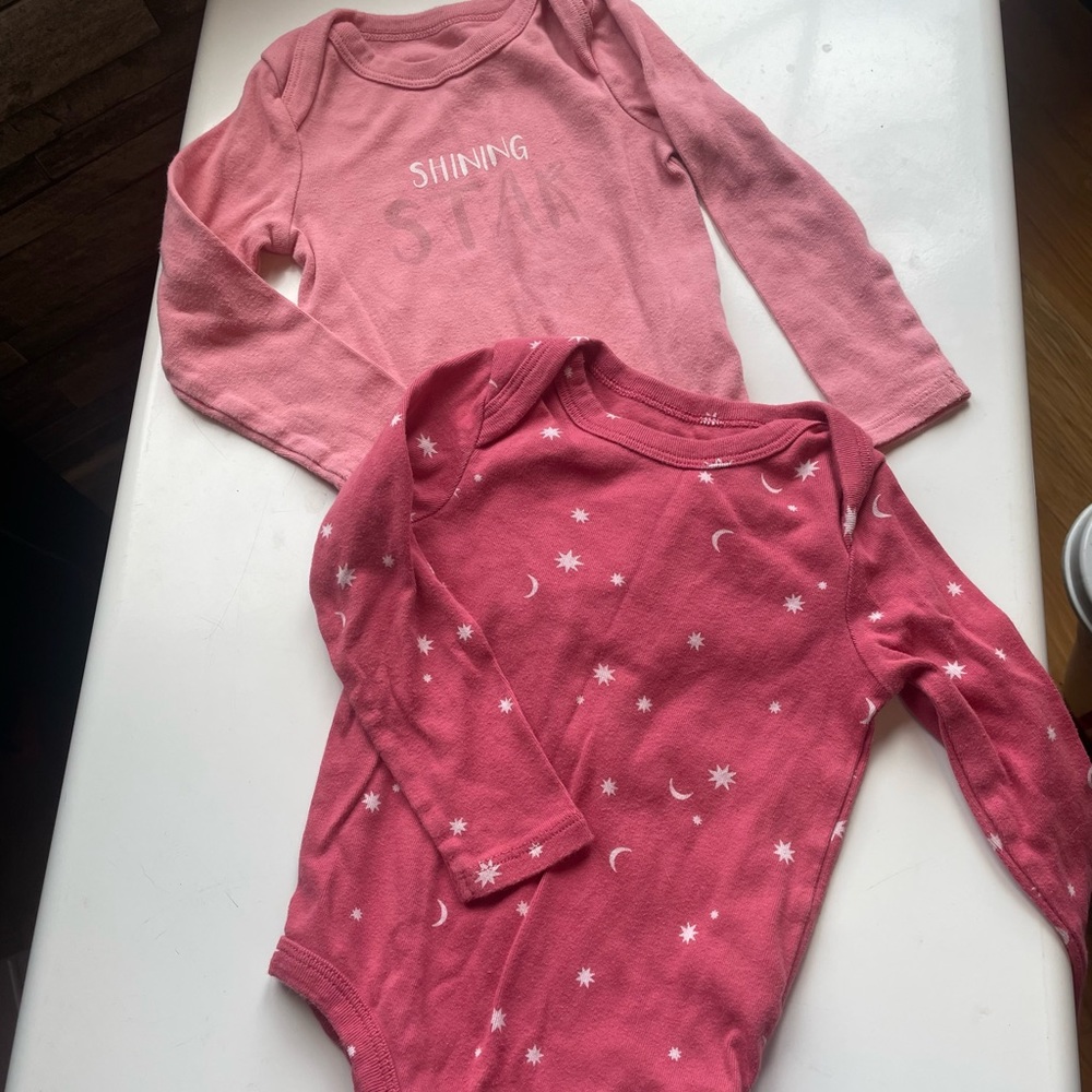 Little Earthlings set of 2 Long Sleeve Onesies